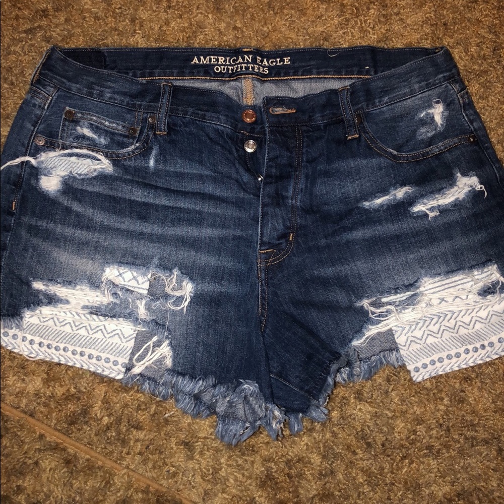 American eagle distressed shorts